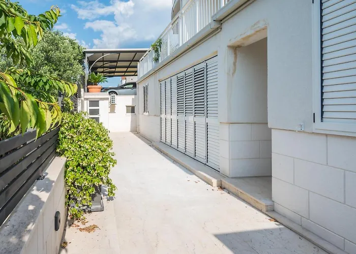 Апартаменти Vdl